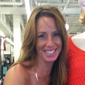 Meet your Posher, Adrienne